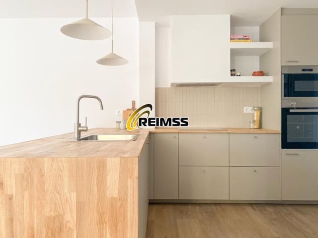 2 soverom Villa til salgs i Sant Feliu de Guíxols med garasje - € 325 000 (Ref: 9965769)
