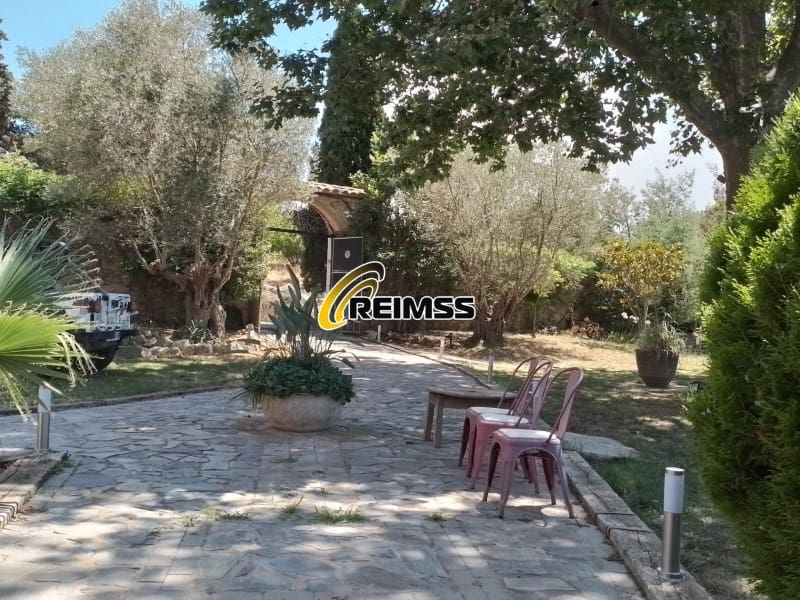 7 bedroom Villa for sale in Santa Cristina d'Aro - € 1,699,999 (Ref: 9965771)