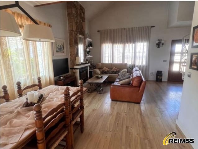 5 slaapkamer Villa te koop in Calonge i Sant Antoni met zwembad garage - € 624.000 (Ref: 9971713)
