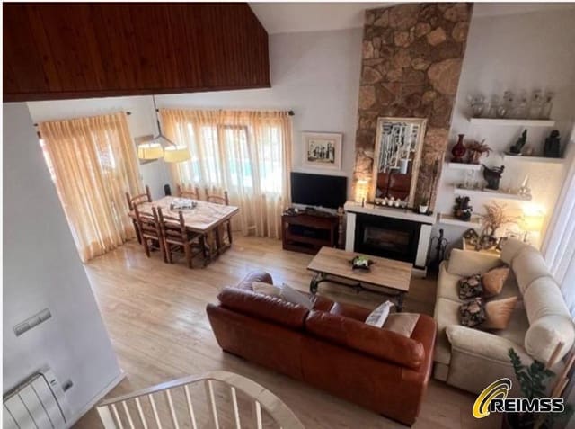 5 slaapkamer Villa te koop in Calonge i Sant Antoni met zwembad garage - € 624.000 (Ref: 9971713)