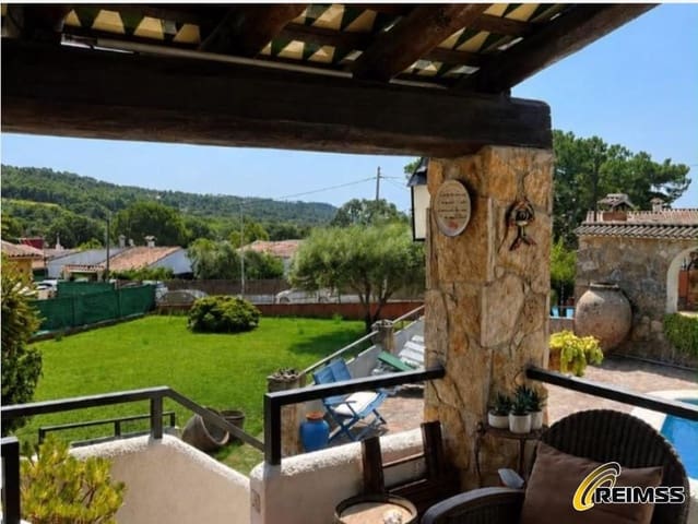 5 slaapkamer Villa te koop in Calonge i Sant Antoni met zwembad garage - € 624.000 (Ref: 9971713)