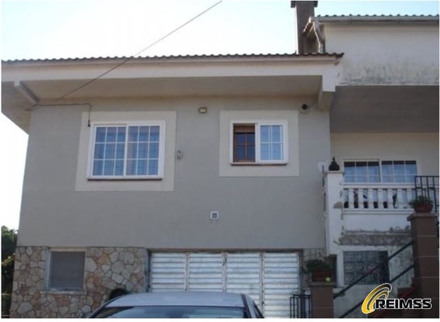 3 slaapkamer Villa te koop in Maçanet de la Selva met garage - € 273.000 (Ref: 9972540)