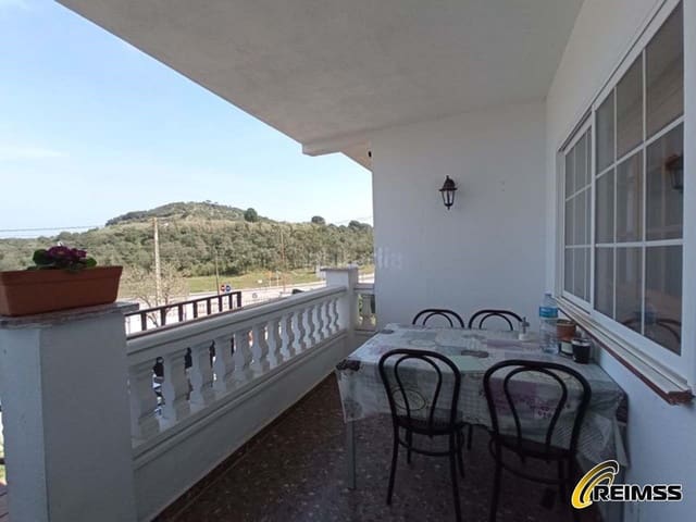 3 slaapkamer Villa te koop in Maçanet de la Selva met garage - € 273.000 (Ref: 9972540)