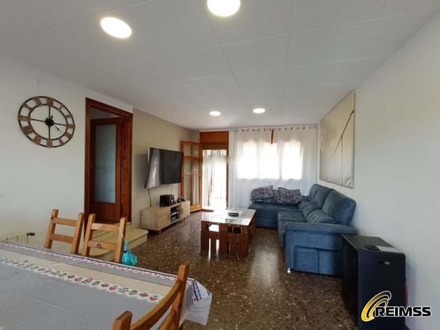 3 slaapkamer Villa te koop in Maçanet de la Selva met garage - € 273.000 (Ref: 9972540)