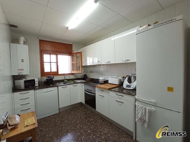 3 slaapkamer Villa te koop in Maçanet de la Selva met garage - € 273.000 (Ref: 9972540)