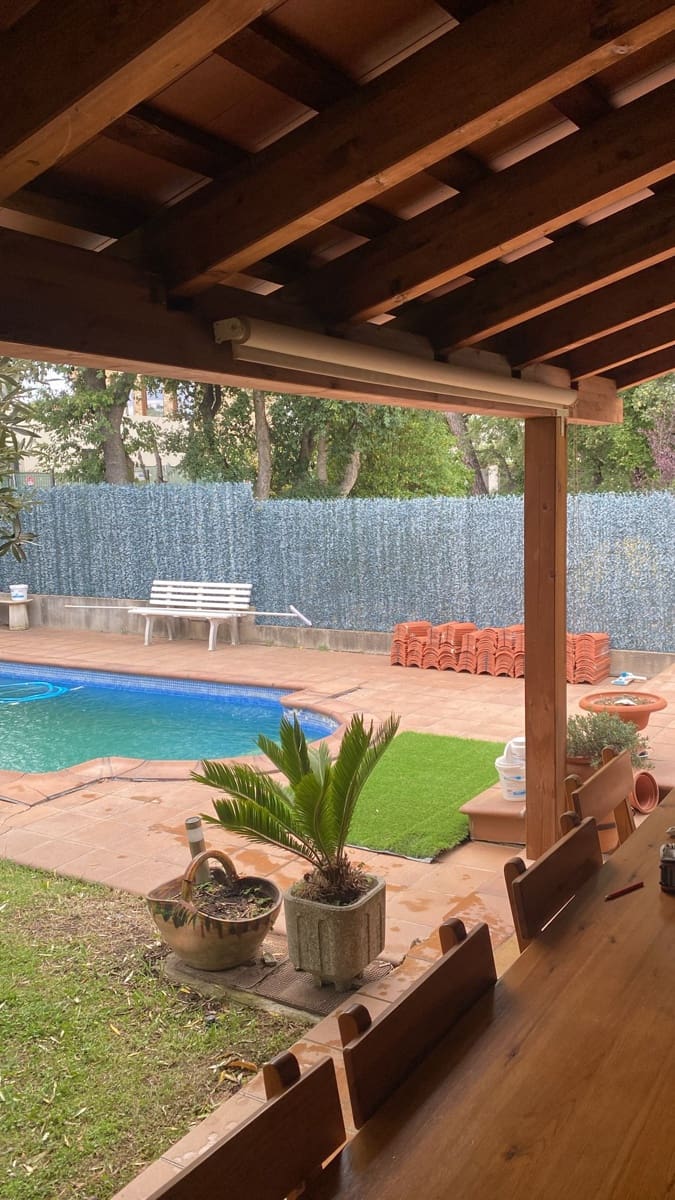4 soverom Villa til salgs i Llagostera med svømmebasseng garasje - € 478 000 (Ref: 9973808)