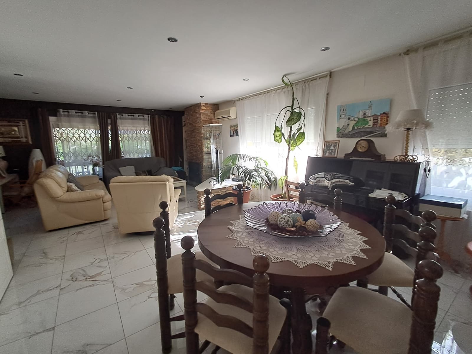 4 soverom Villa til salgs i Llagostera med svømmebasseng garasje - € 478 000 (Ref: 9973808)