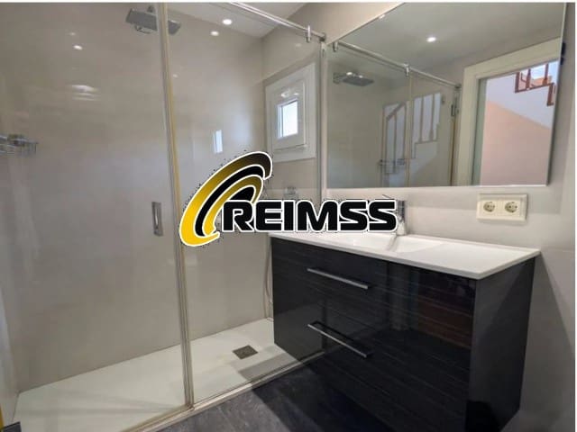 3 camera da letto Villa in vendita in Castell-Platja d'Aro con piscina - 475.000 € (Rif: 9975813)