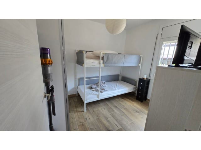 5 Zimmer Villa zu verkaufen in Lloret de Mar mit Pool Garage - 375.000 € (Ref: 9975814)