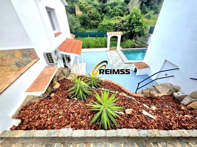 5 soverom Villa til salgs i Sant Feliu de Guixols med svømmebasseng garasje - € 560 000 (Ref: 9975815)