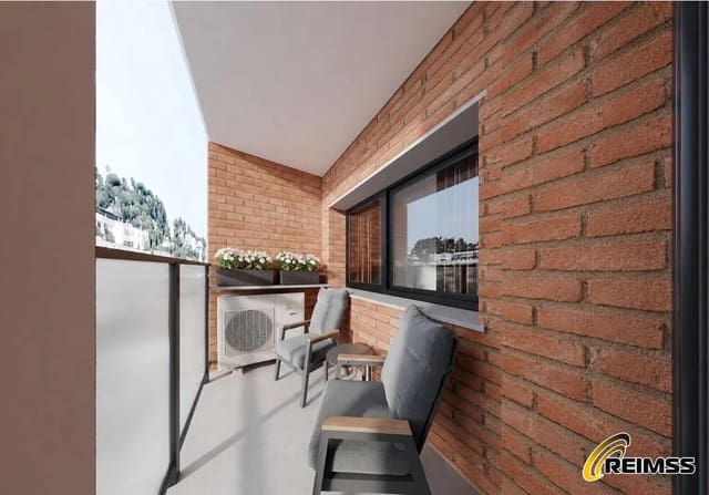 2 sypialnia Apartament na sprzedaż w Fenals, Lloret de Mar z basenem - 237 000 € (Ref: 9989437)