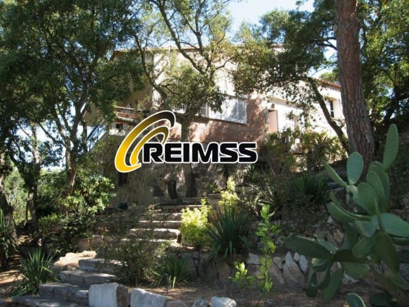 5 slaapkamer Villa te koop in Castell-Platja d'Aro met zwembad garage - € 795.000 (Ref: 9996408)