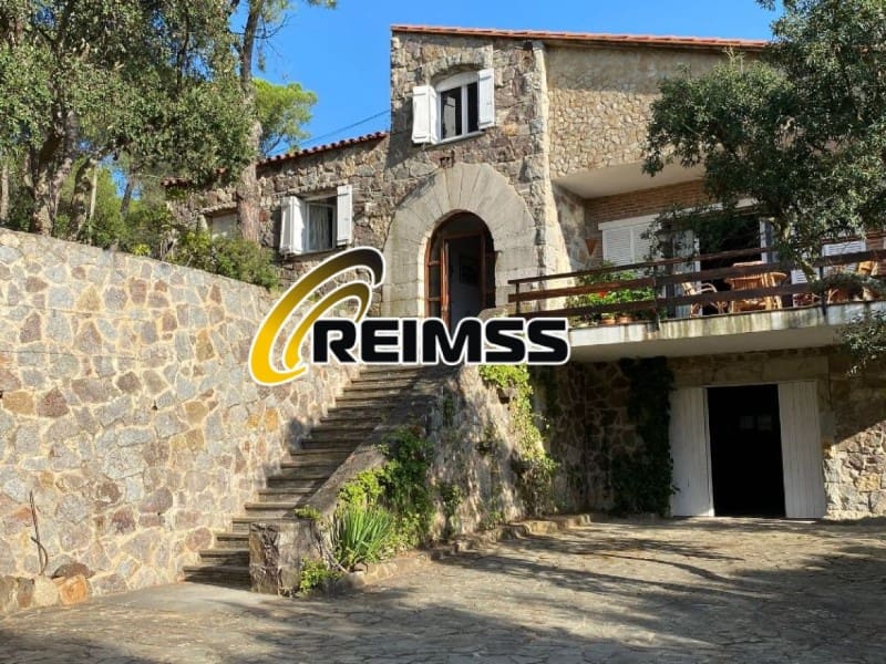 5 slaapkamer Villa te koop in Castell-Platja d'Aro met zwembad garage - € 795.000 (Ref: 9996408)