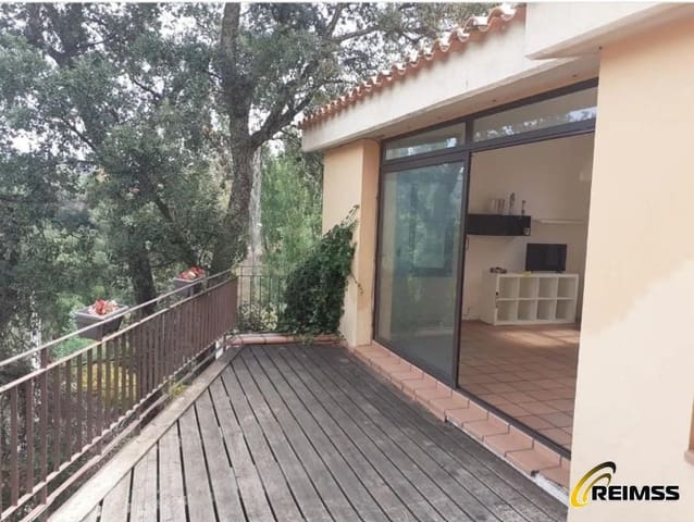 4 soveværelse Villa til salg i Santa Cristina d'Aro med swimmingpool garage - € 874.470 (Ref: 9999374)