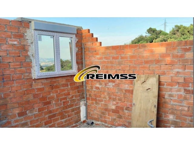 3 quarto Moradia para venda em Palafolls - 210 000 € (Ref: 9999376)