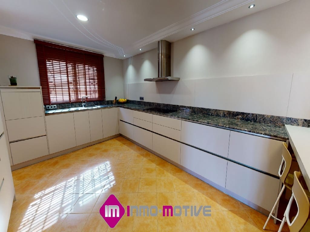 6 soveværelse Villa til salg i Benicarlo med swimmingpool garage - € 550.000 (Ref: 6522619)