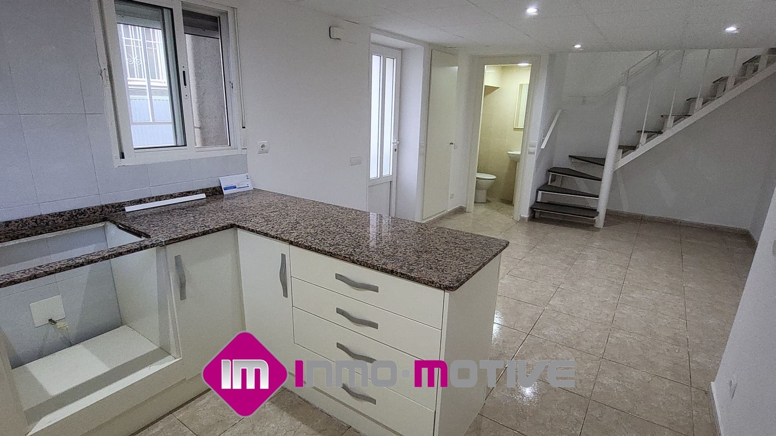 4 soveværelse Byhus til salg i Tarragona by - € 124.000 (Ref: 8968739)