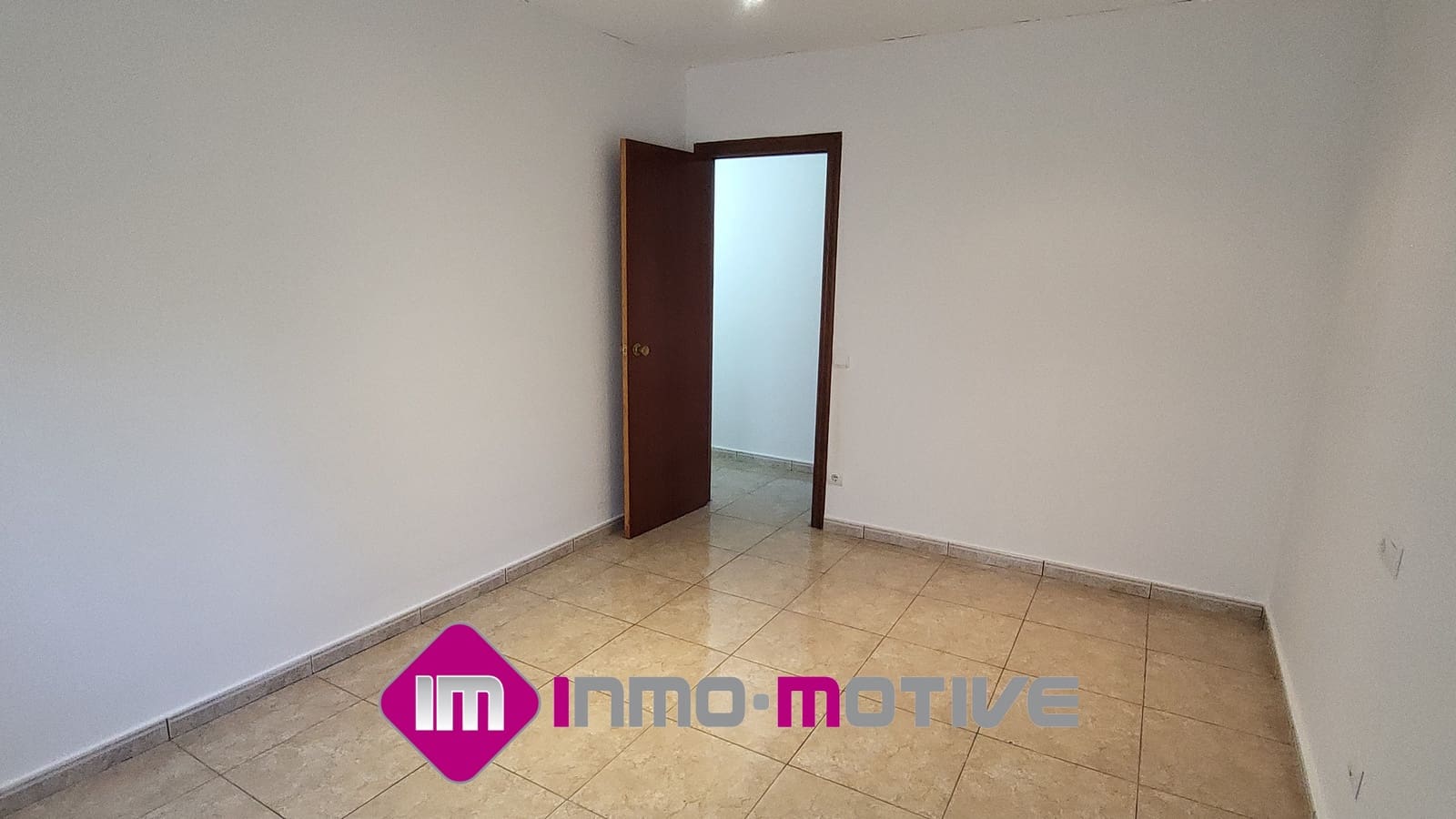 4 soveværelse Byhus til salg i Tarragona by - € 124.000 (Ref: 8968739)