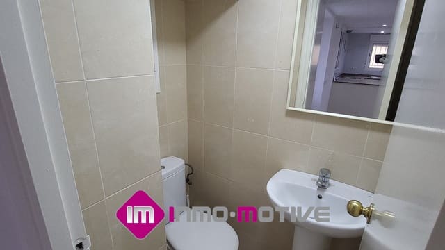 4 soverom Hus til salgs i Tarragona by - € 124 000 (Ref: 8968739)