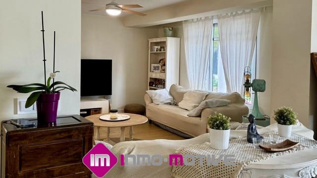 5 bedroom Villa for sale in Alginet with pool - € 595,000 (Ref: 9013086)