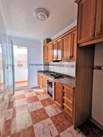 2 bedroom Apartment for sale in Villamartin, Orihuela with pool - € 120,000 (Ref: 3542531)