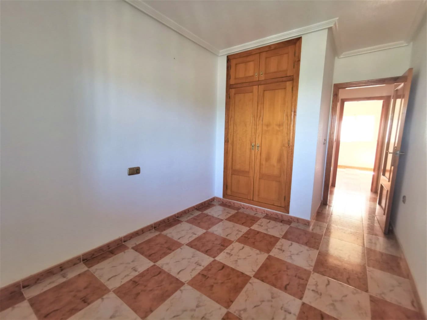 2 bedroom Apartment for sale in Villamartin with pool - € 120,000 (Ref: 3542531)