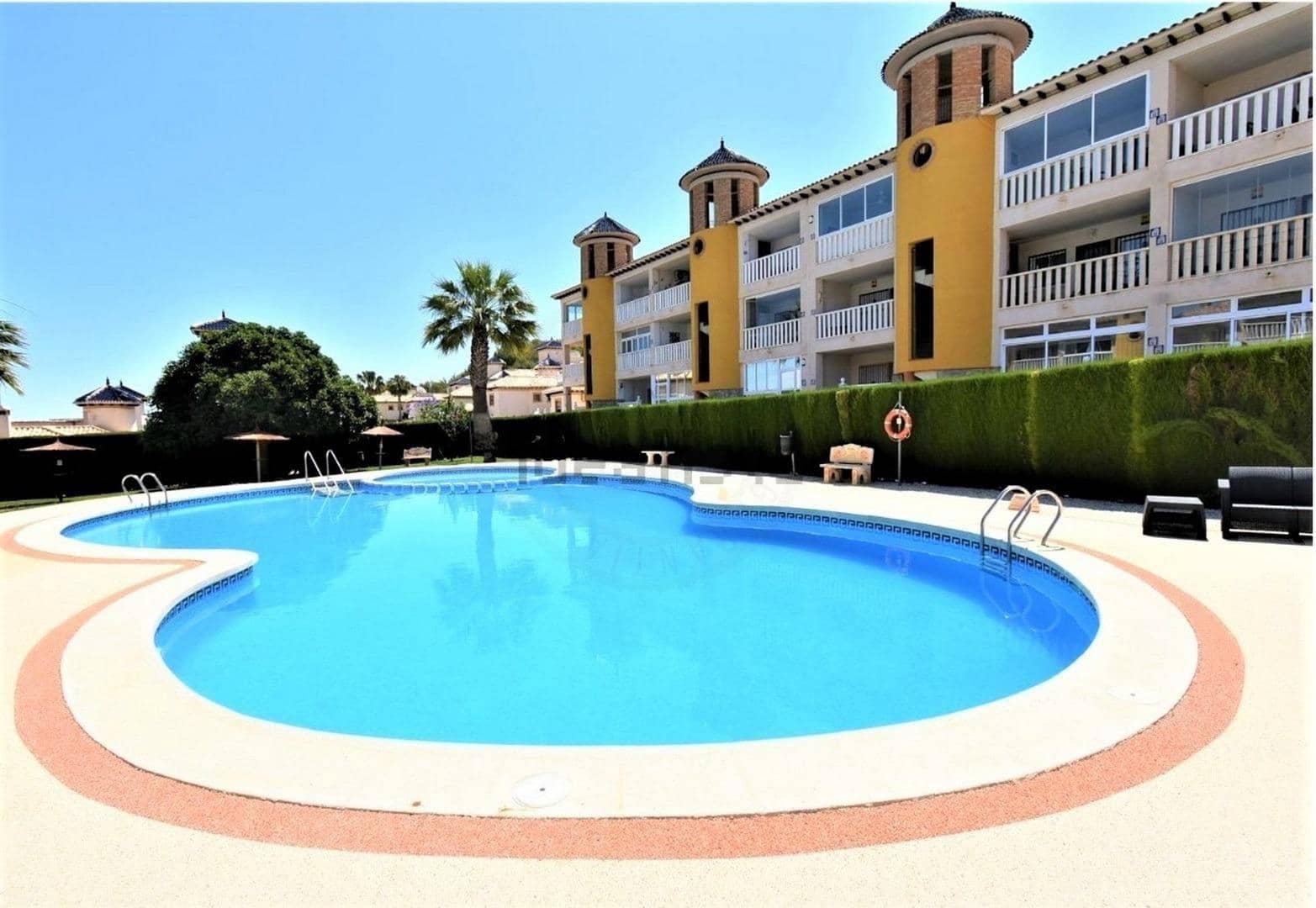 2 bedroom Apartment for sale in Villamartin with pool - € 120,000 (Ref: 3542531)