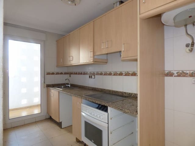 Apartamento de 2 habitaciones en Centro, Torrevieja en venta - 125.000 € (Ref: 3572345)