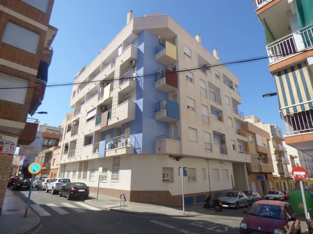 Apartamento de 2 habitaciones en Centro, Torrevieja en venta - 125.000 € (Ref: 3572345)