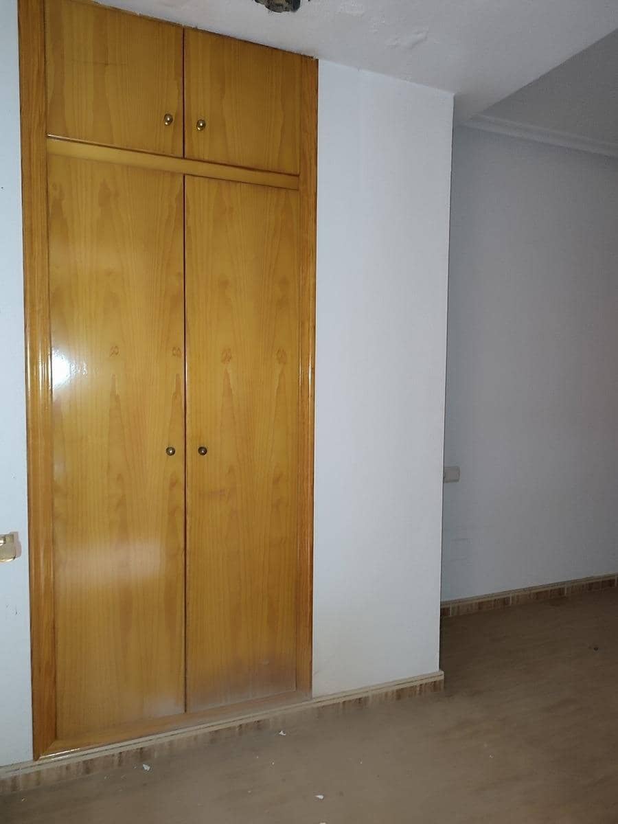 Apartamento de 3 habitaciones en Pilar de la Horadada en venta con garaje - 120.000 € (Ref: 6384083)