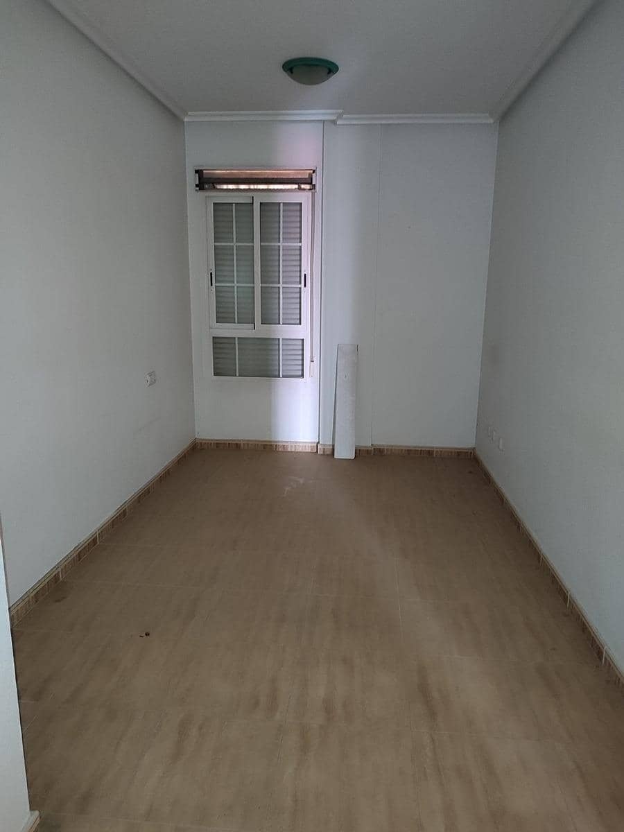 Apartamento de 3 habitaciones en Pilar de la Horadada en venta con garaje - 120.000 € (Ref: 6384083)