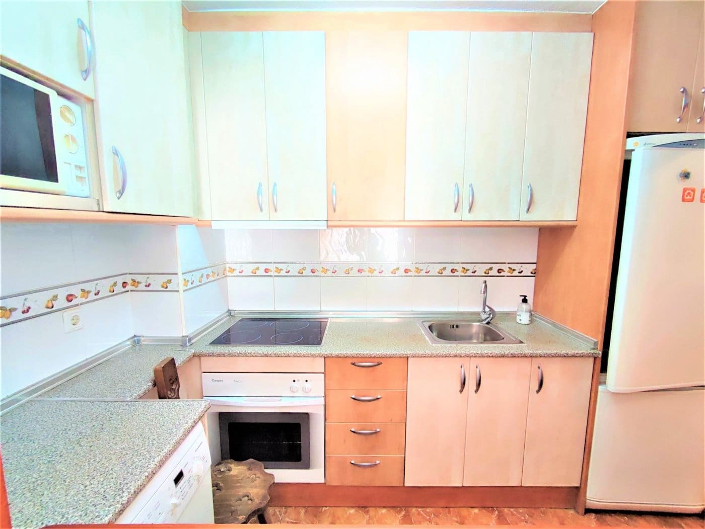 2 bedroom Apartment for rent in Punta Prima with pool - € 750 (Ref: 7338551)