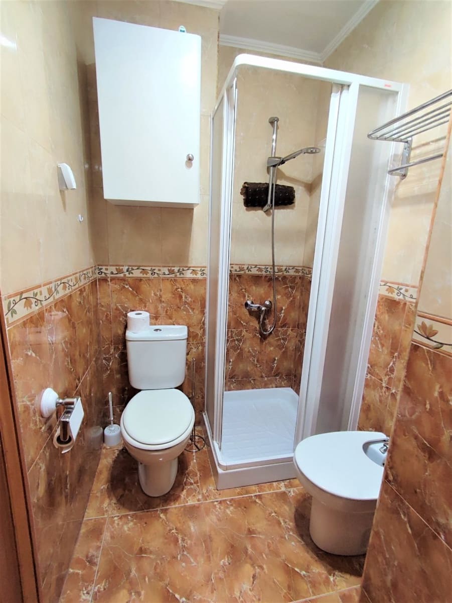 2 bedroom Apartment for rent in Punta Prima with pool - € 750 (Ref: 7338551)