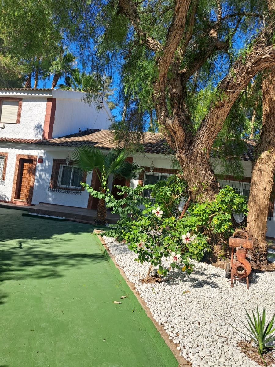 5 bedroom Villa for sale in Los Desamparados with pool - € 450,000 (Ref: 8472506)