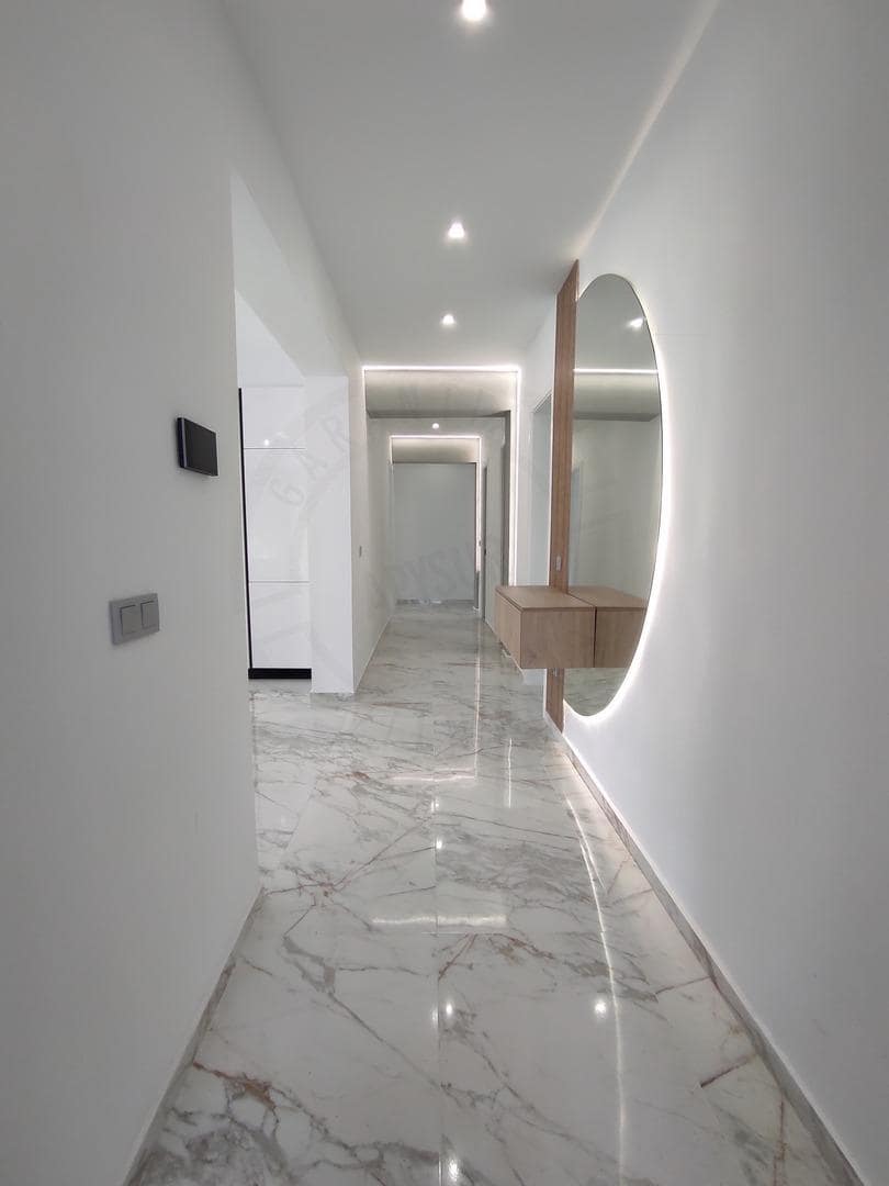 4 slaapkamer Villa te koop in Torrevieja met zwembad garage - € 995.000 (Ref: 8683989)