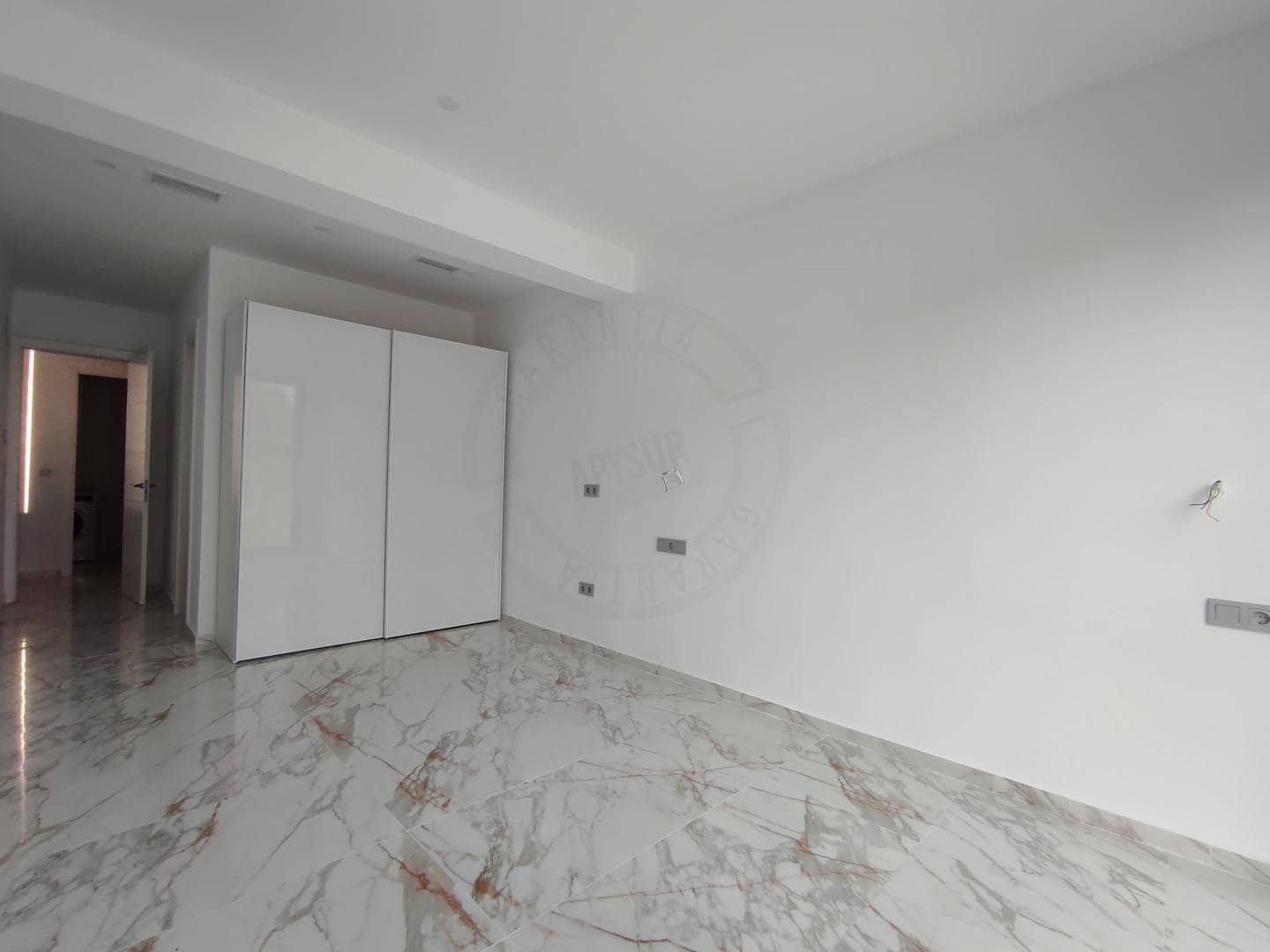 4 slaapkamer Villa te koop in Torrevieja met zwembad garage - € 995.000 (Ref: 8683989)