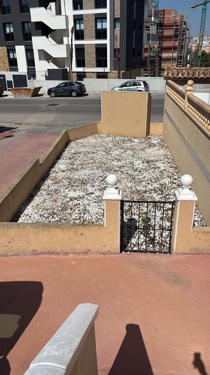 2 sypialnia Mieszkanie na sprzedaż w La Florida - 124 000 € (Ref: 9057657)