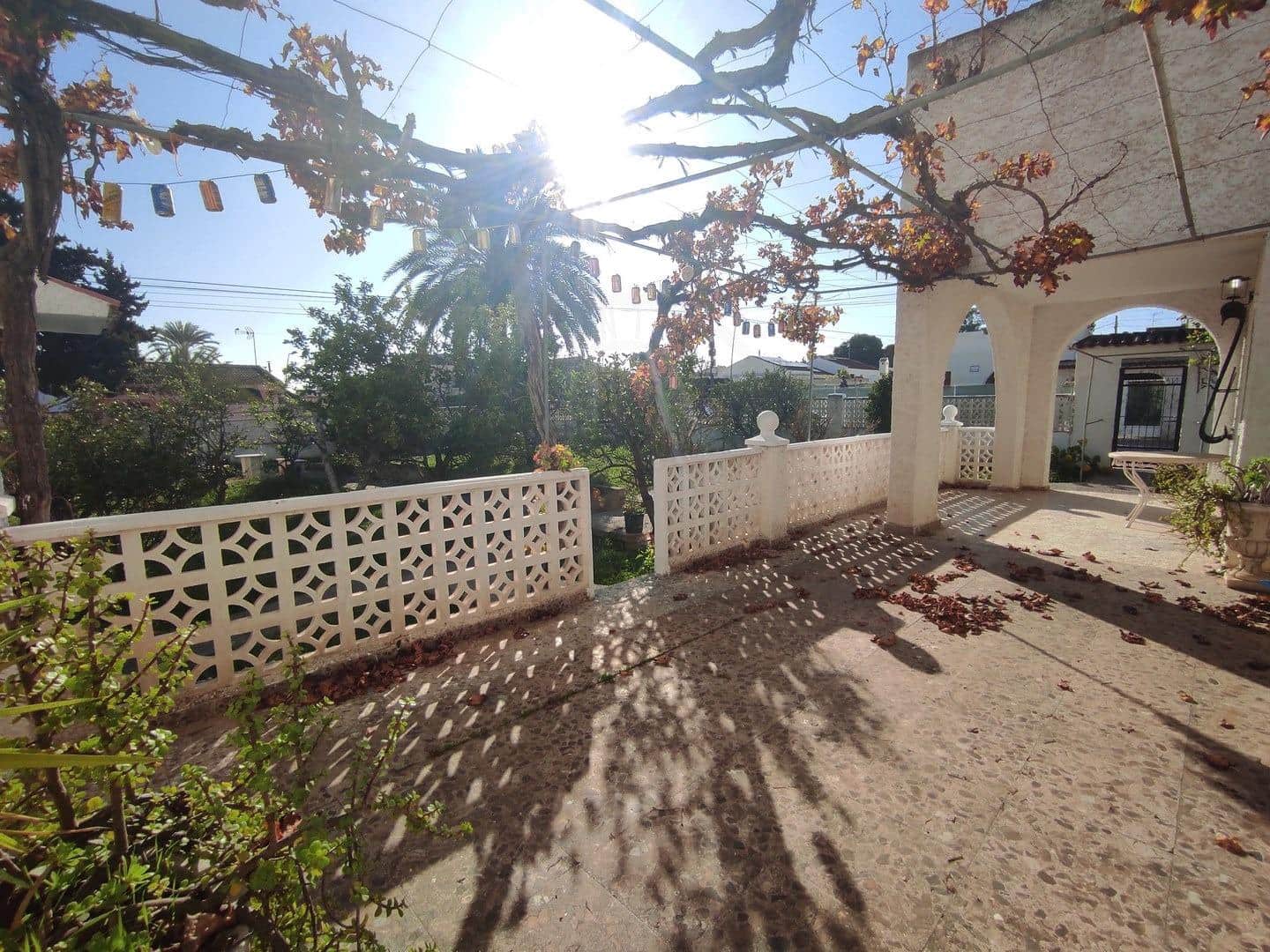 5 sypialnia Willa na sprzedaż w Torrevieja z garażem - 469 950 € (Ref: 9089844)