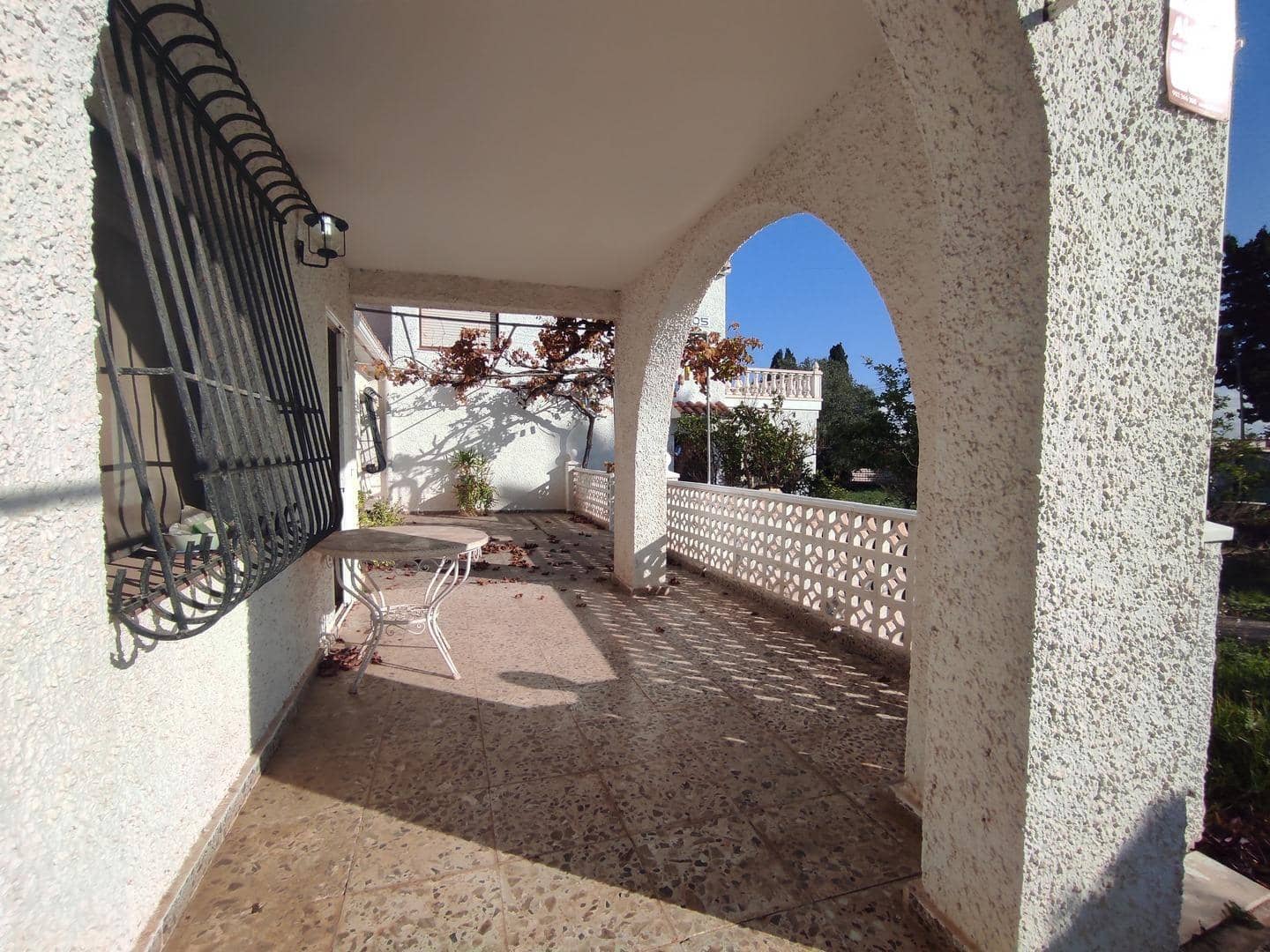 5 sypialnia Willa na sprzedaż w Torrevieja z garażem - 469 950 € (Ref: 9089844)