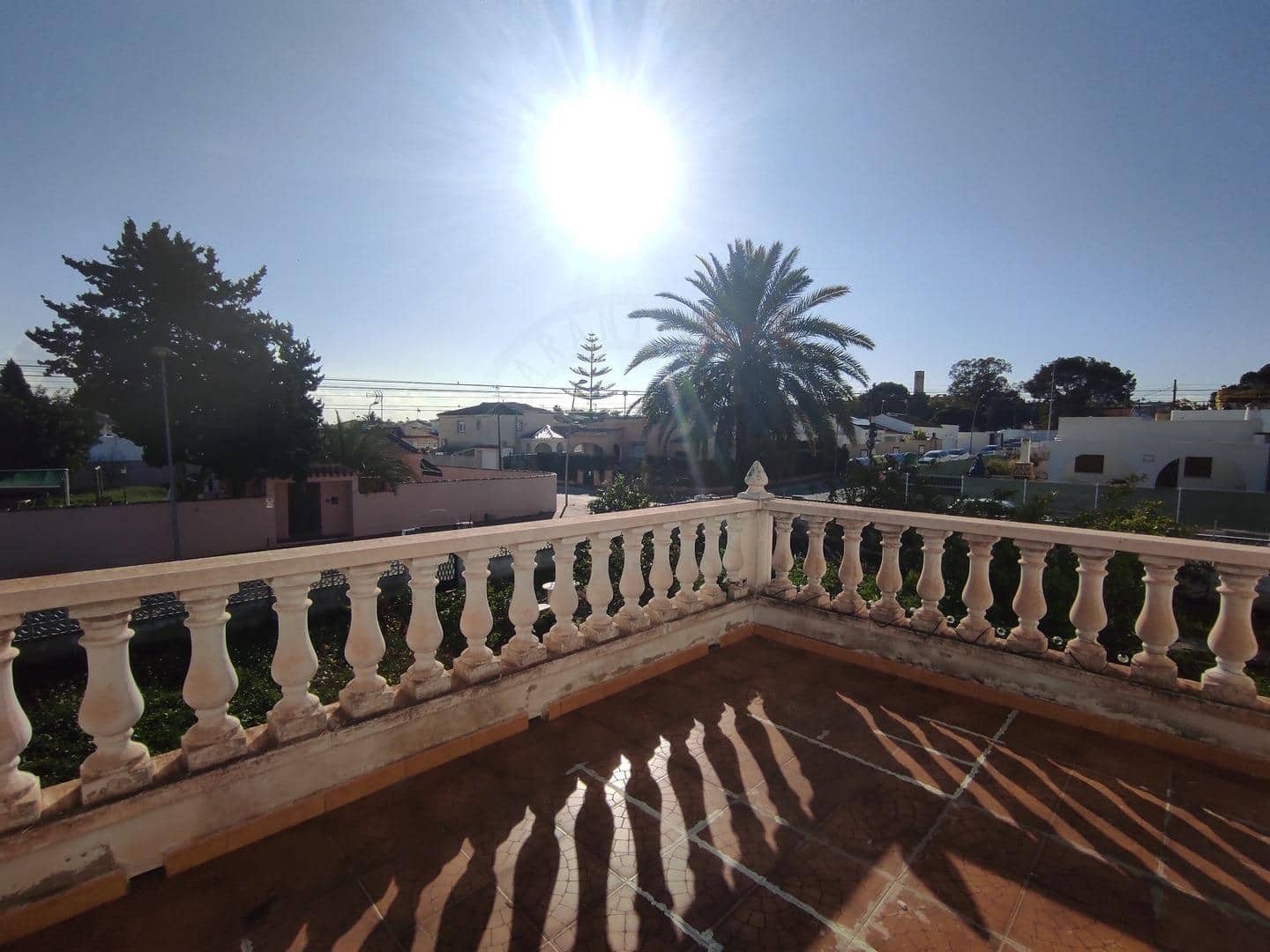 5 sypialnia Willa na sprzedaż w Torrevieja z garażem - 469 950 € (Ref: 9089844)