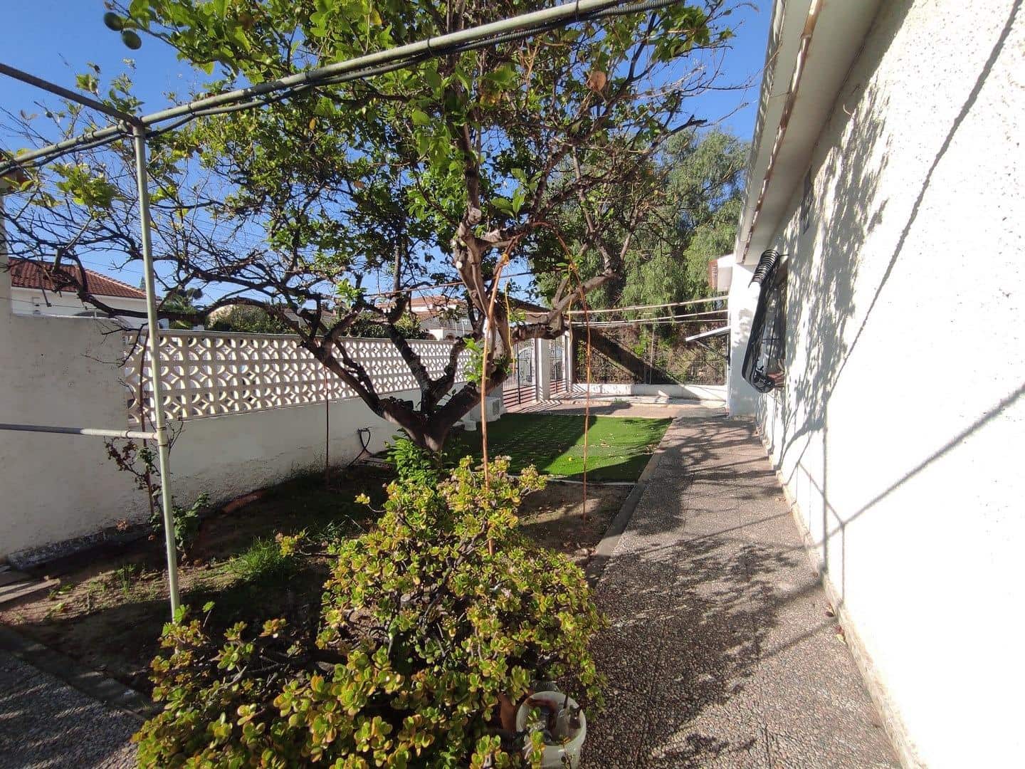 5 soverom Villa til salgs i Torrevieja med garasje - € 469 950 (Ref: 9089844)