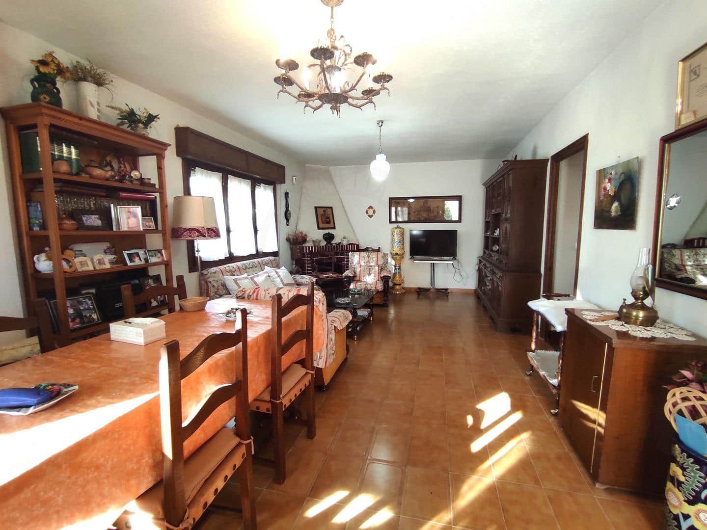 5 bedroom Villa for sale in Torrevieja with garage - € 469,950 (Ref: 9089844)