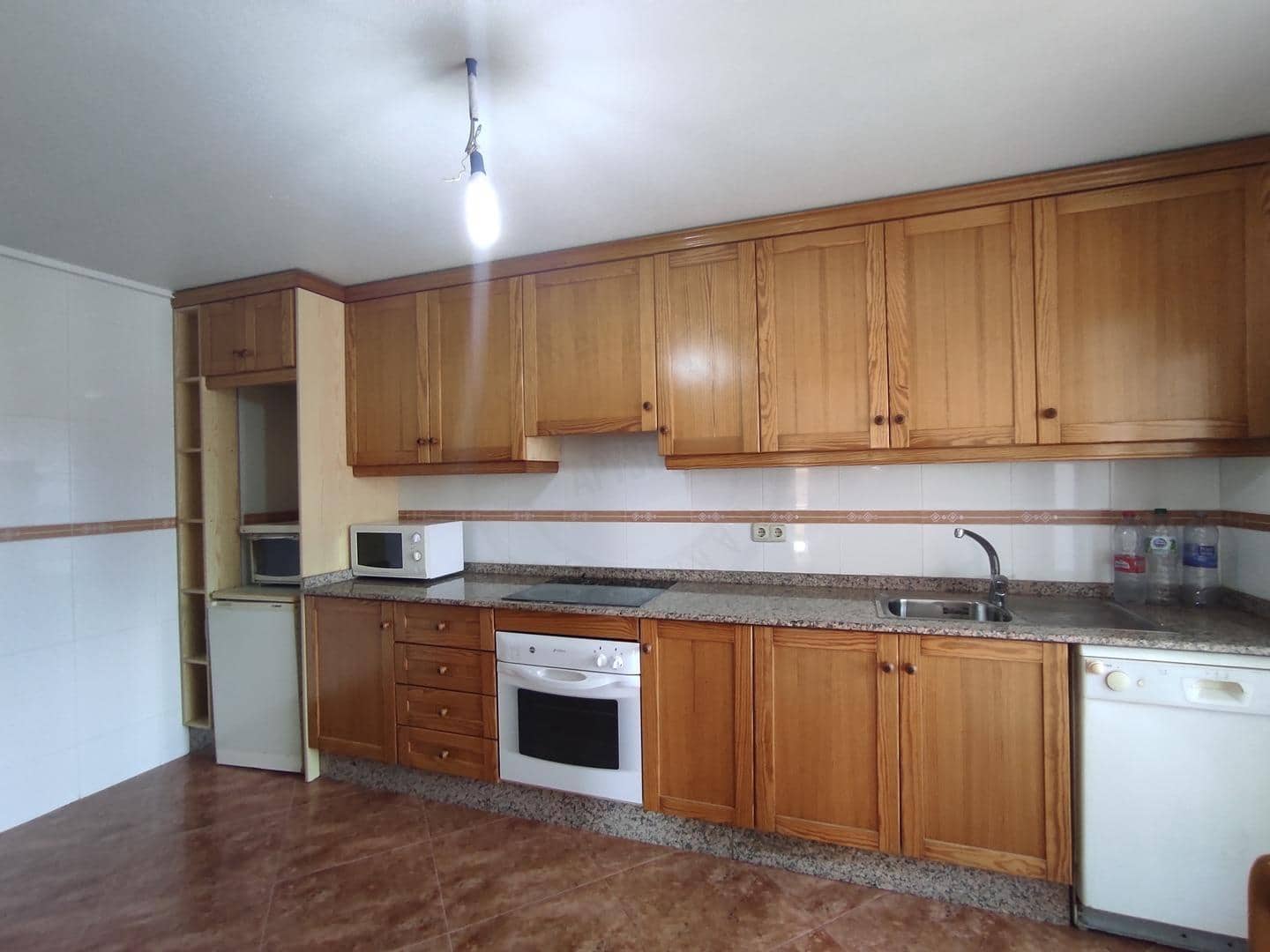 3 bedroom Semi-detached Villa for sale in Orihuela with garage - € 199,000 (Ref: 9095314)