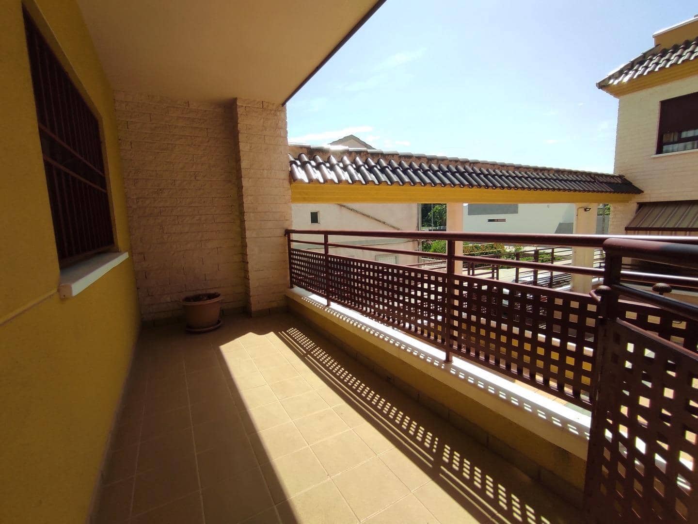 3 bedroom Semi-detached Villa for sale in Orihuela with garage - € 199,000 (Ref: 9095314)