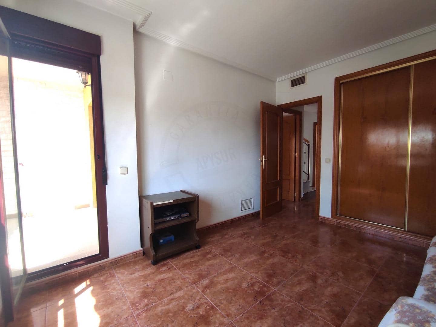 3 bedroom Semi-detached Villa for sale in Orihuela with garage - € 199,000 (Ref: 9095314)