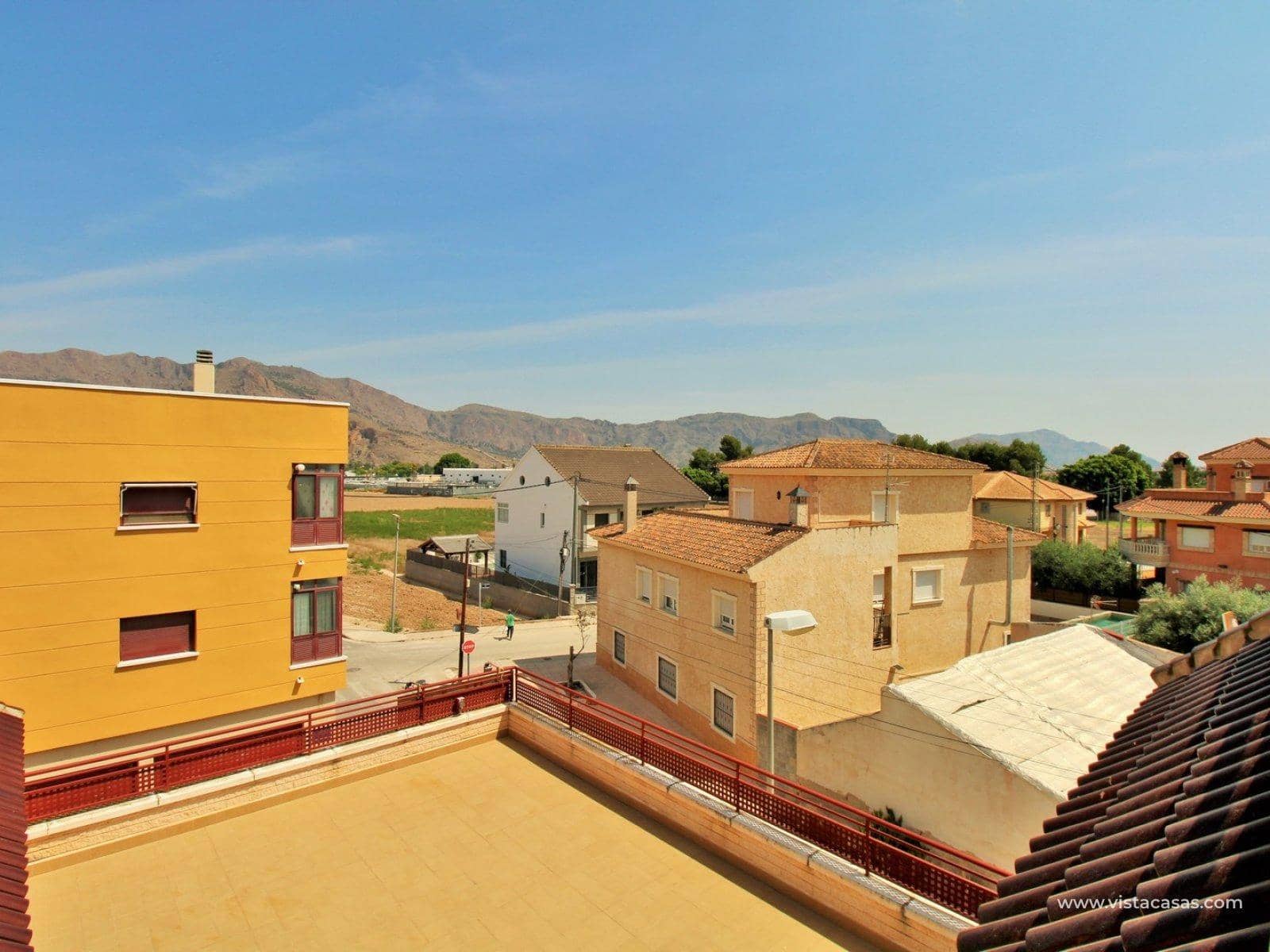 3 bedroom Semi-detached Villa for sale in Orihuela with garage - € 199,000 (Ref: 9095314)