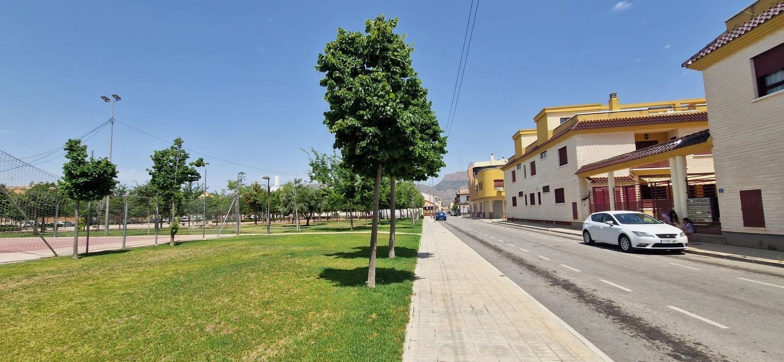 3 bedroom Semi-detached Villa for sale in Orihuela with garage - € 199,000 (Ref: 9095314)