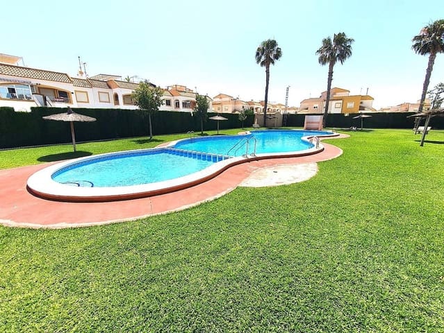 2 soveværelse Bungalow til salg i El Limonar, Torrevieja med swimmingpool - € 115.000 (Ref: 9125142)