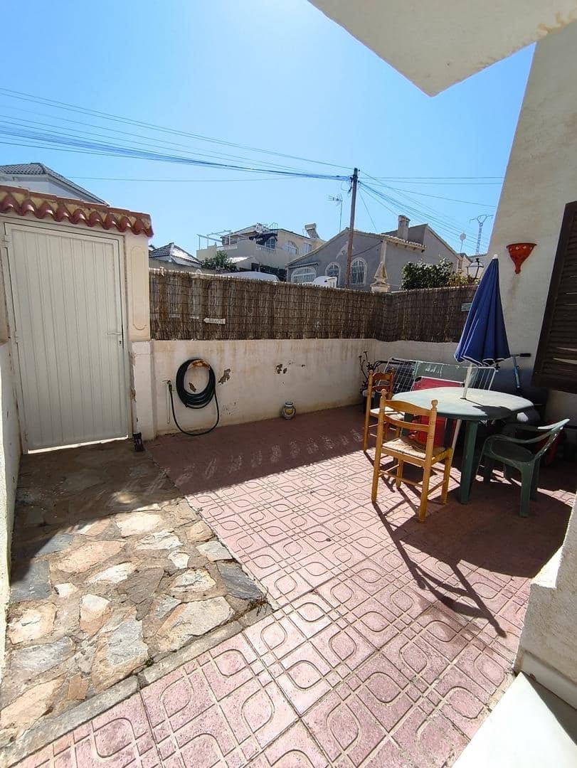 3 soveværelse Rækkehus til salg i Torrevieja med swimmingpool - € 145.000 (Ref: 9228616)