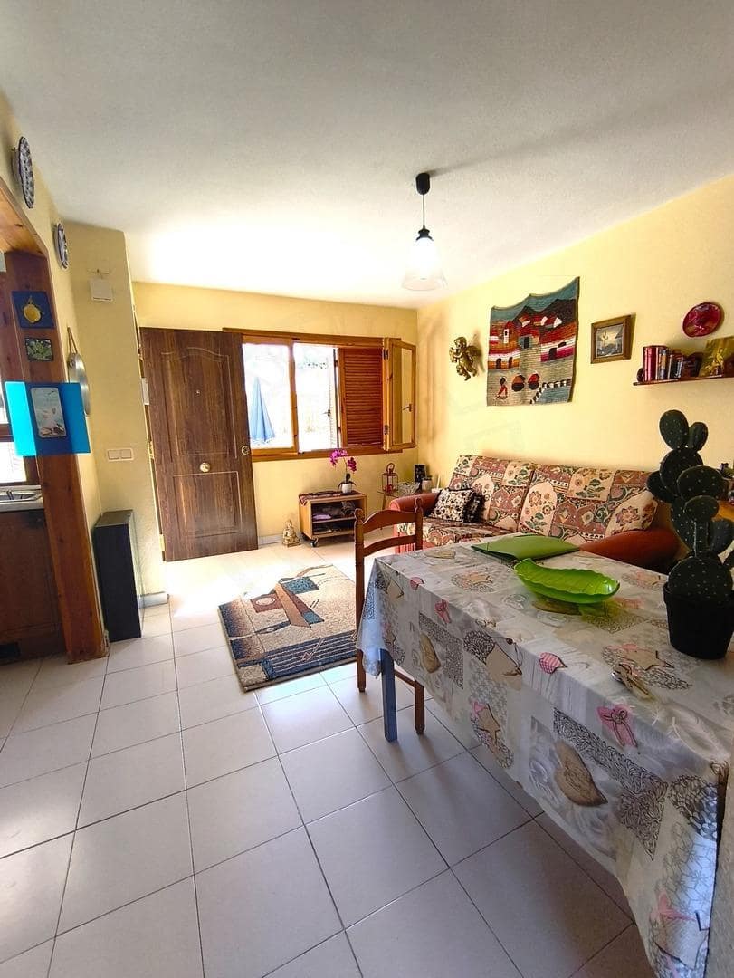 3 soveværelse Rækkehus til salg i Torrevieja med swimmingpool - € 145.000 (Ref: 9228616)